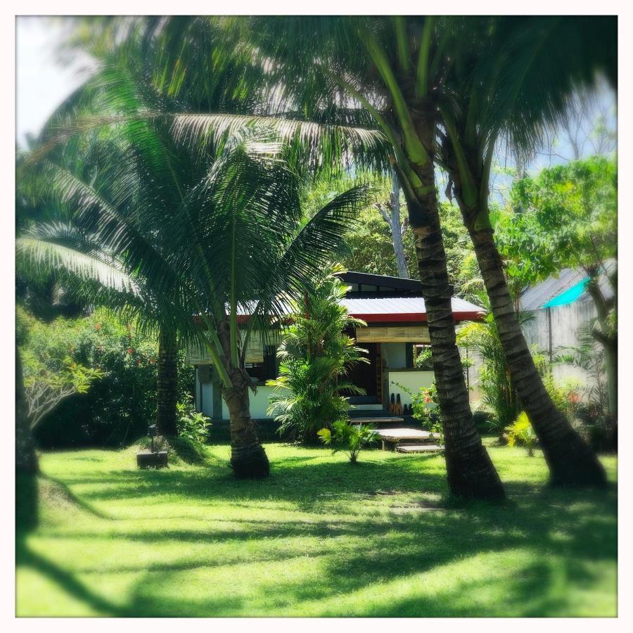 Somewhere Else Boutique Resort Мамбахао Экстерьер фото