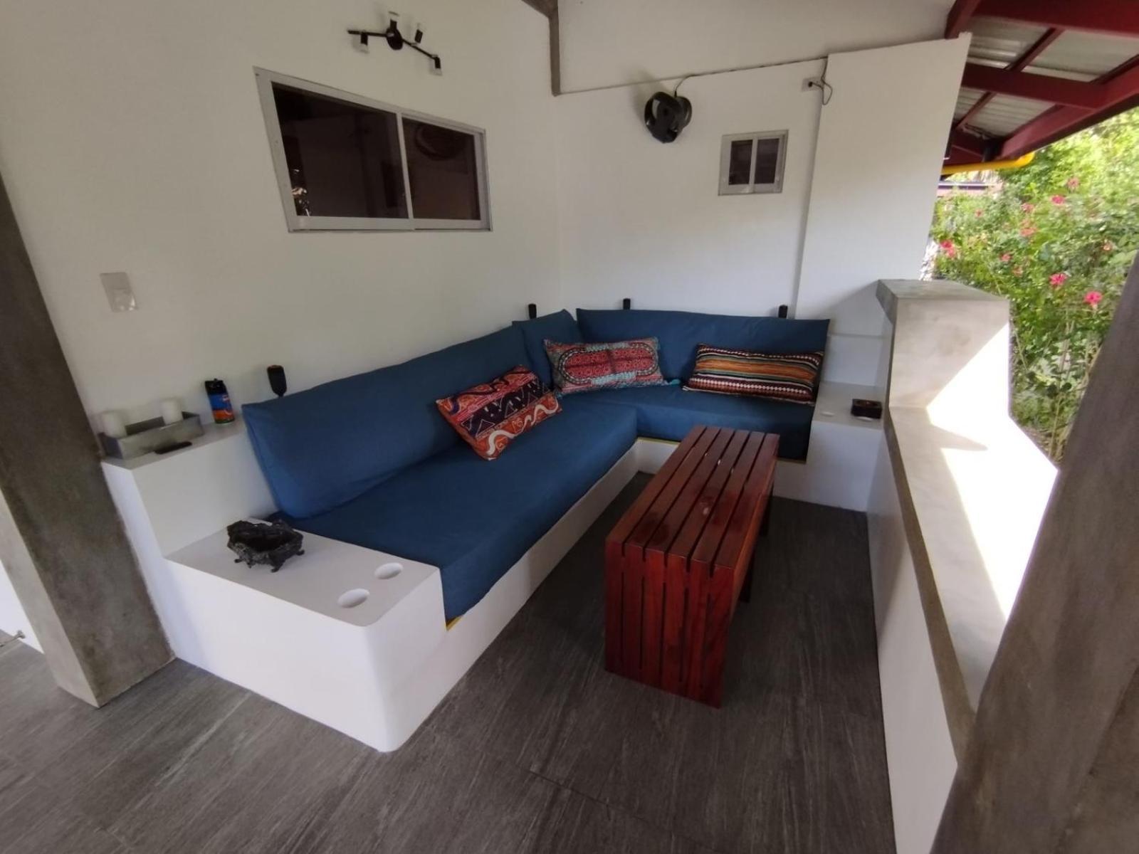 Somewhere Else Boutique Resort Мамбахао Экстерьер фото